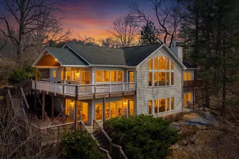 1429 Longview Estates Dr, Goodview, VA 24095