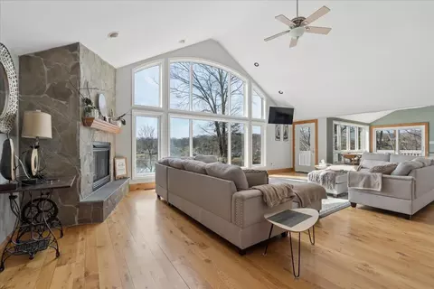 Living - 1429 Longview Estates Dr, Goodview, VA 24095 photo 3 of 7