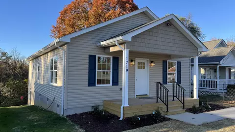 1710 Wallace Ave NE, Roanoke, VA 24012