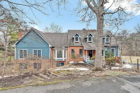 3014 Circle Dr SW, Roanoke, VA 24018