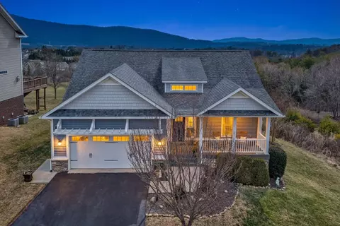 5690 Sullivan Ln, Roanoke, VA 24012