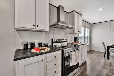 2206 Lipscomb Rd, Moneta, VA 24121 photo 10