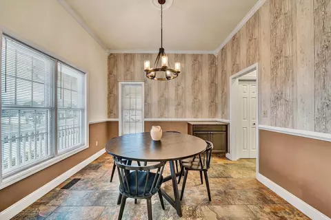 Dining - 116 Dustys Rd, Covington, VA 24426 photo 1 of 5