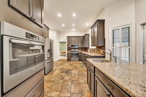 Kitchen - 116 Dustys Rd, Covington, VA 24426 photo 4 of 5