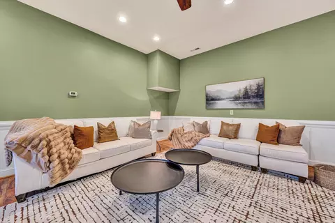Living - 116 Dustys Rd, Covington, VA 24426 photo 4 of 6