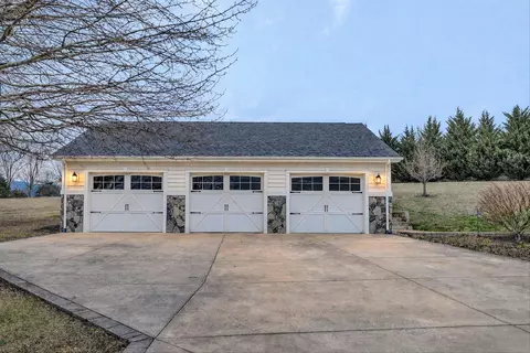 Exterior - 116 Dustys Rd, Covington, VA 24426 photo 11 of 11