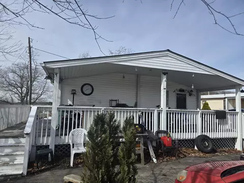 175 Jones St SE, Christiansburg, VA 24073