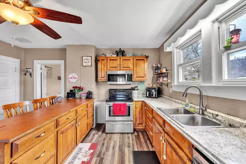 Kitchen - 1045 Emerald Dr, Goodview, VA 24095 photo 3 of 4