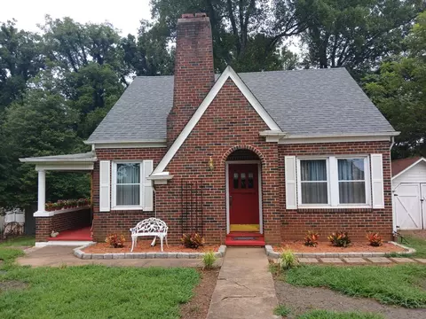 1003 Oakgrove Ave, Martinsville, VA 24112