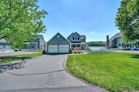 Exterior - 115 Sconset Dr, Penhook, VA 24137 photo 2 of 12
