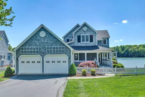 115 Sconset Dr, Penhook, VA 24137