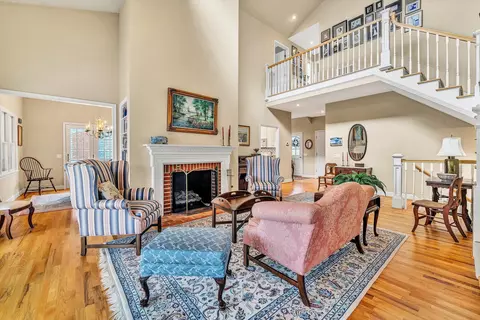 Living - 115 Sconset Dr, Penhook, VA 24137 photo 2 of 6