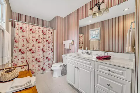 Bath - 115 Sconset Dr, Penhook, VA 24137 photo 6 of 7