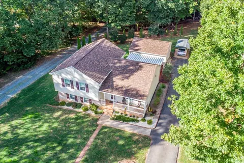 View/Area - 2121 Sunburst Rd, Evington, VA 24550 photo 4 of 5