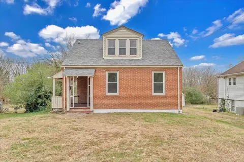 2810 Courtland Rd NW, Roanoke, VA 24012