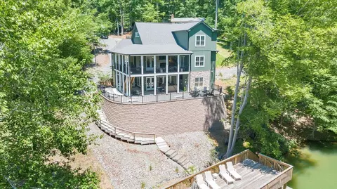 212 Driftwood Ct, Moneta, VA 24121