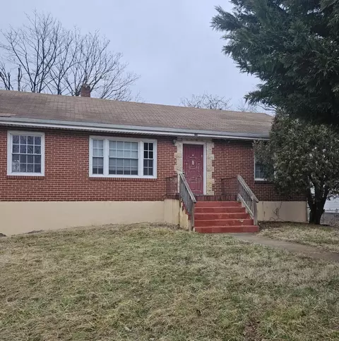 2718 Meadowview Dr NW, Roanoke, VA 24017