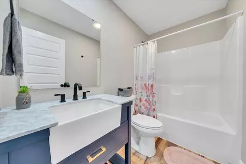 Bath - 107 Ridge Dr, Goodview, VA 24095 photo 4 of 5