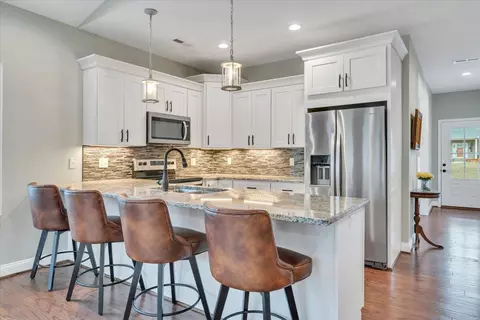 Kitchen - 341 Bermuda Dr, Hardy, VA 24101 photo 1 of 8