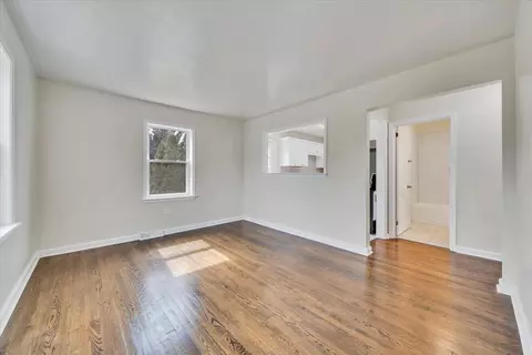 Living - 2002 Wayne St NE, Roanoke, VA 24012 photo 1 of 5
