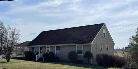 5980 Jordantown Rd, Vinton, VA 24179