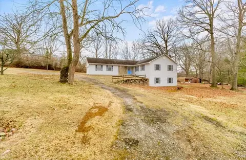 1297 Flowing Spring Rd, Buchanan, VA 24066