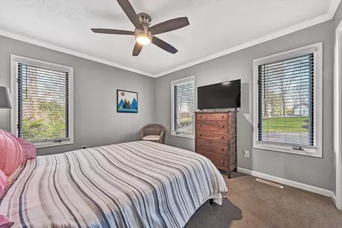 Bedroom - 385 Cross Harbor Dr, Penhook, VA 24137 photo 3 of 8