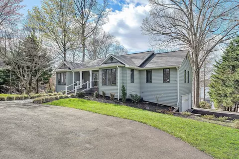 385 Cross Harbor Dr, Penhook, VA 24137