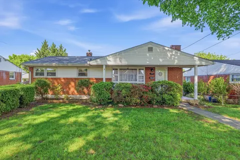 3107 Oliver Rd NE, Roanoke, VA 24012