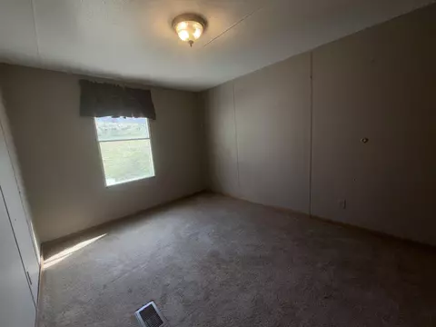 262 Lowe St, Buchanan, VA 24066 photo 24