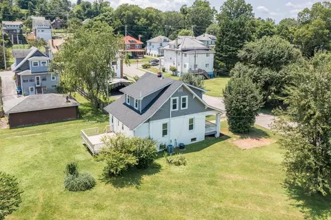 910 Ivy St SE, Roanoke, VA 24014