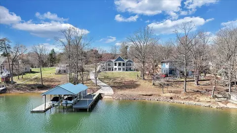 312 Spring Dr, Huddleston, VA 24104