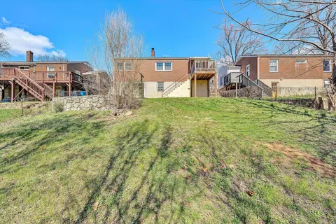 Exterior - 1210 Howbert Ave SW, Roanoke, VA 24015 photo 11 of 13