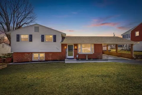 165 Oaklawn Ave NE, Roanoke, VA 24012