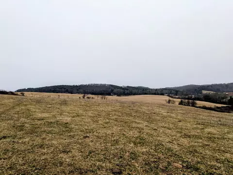 954 Island Creek Dr, Hillsville, VA 24343