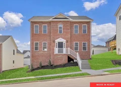 3715 Crescent Ridge Dr SW, Roanoke, VA 24018