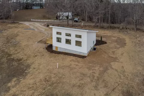 320 Grace Ln NE, Riner, VA 24149