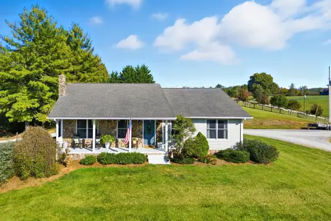 99 Spruce Ln, Callaway, VA 24067