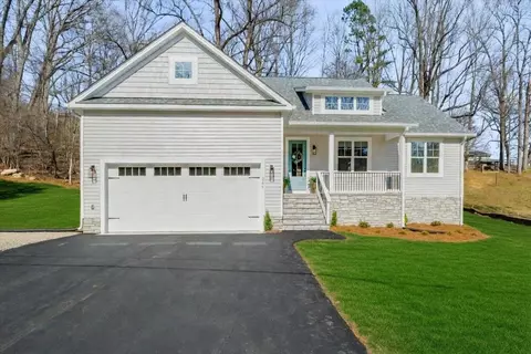266 Fairfield Ln, Troutville, VA 24175
