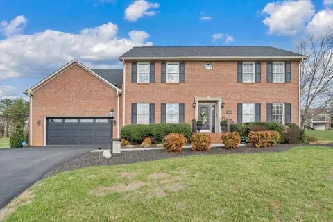 5255 Dresden Cir, Roanoke, VA 24012