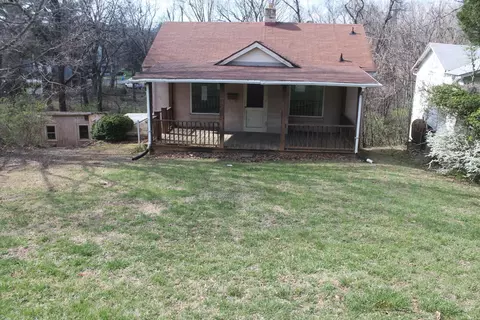 1012 Crescent St NW, Roanoke, VA 24017