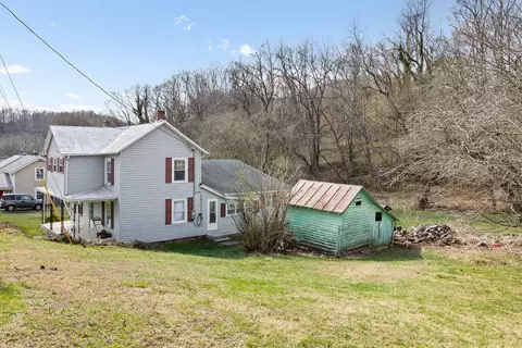 Exterior - 121 Branch Rd, Eagle Rock, VA 24085 photo 2 of 12