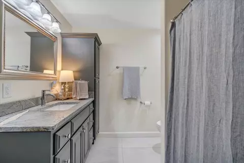Bath - 110 Windward Dr, Moneta, VA 24121 photo 12 of 12