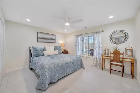 Bedroom - 110 Windward Dr, Moneta, VA 24121 photo 8 of 12