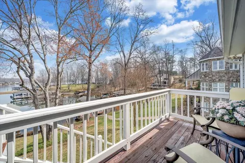 Exterior - 110 Windward Dr, Moneta, VA 24121 photo 11 of 26