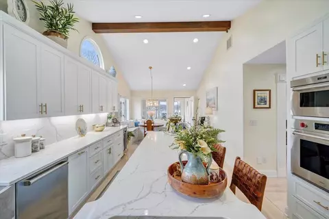 Kitchen - 110 Windward Dr, Moneta, VA 24121 photo 9 of 17