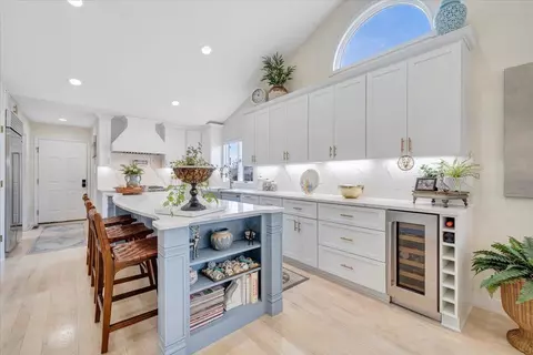 Kitchen - 110 Windward Dr, Moneta, VA 24121 photo 12 of 17