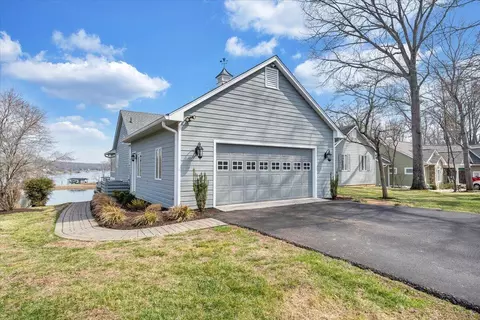 Exterior - 110 Windward Dr, Moneta, VA 24121 photo 17 of 26