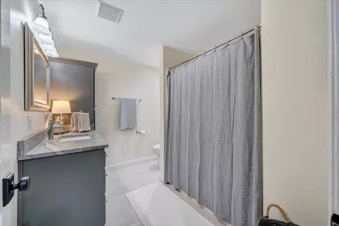 Bath - 110 Windward Dr, Moneta, VA 24121 photo 11 of 12