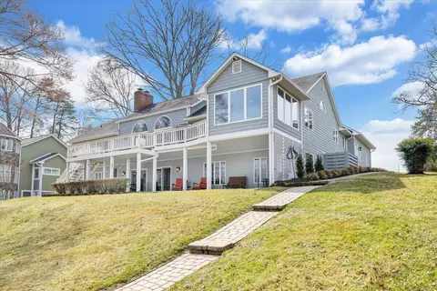 Exterior - 110 Windward Dr, Moneta, VA 24121 photo 1 of 26